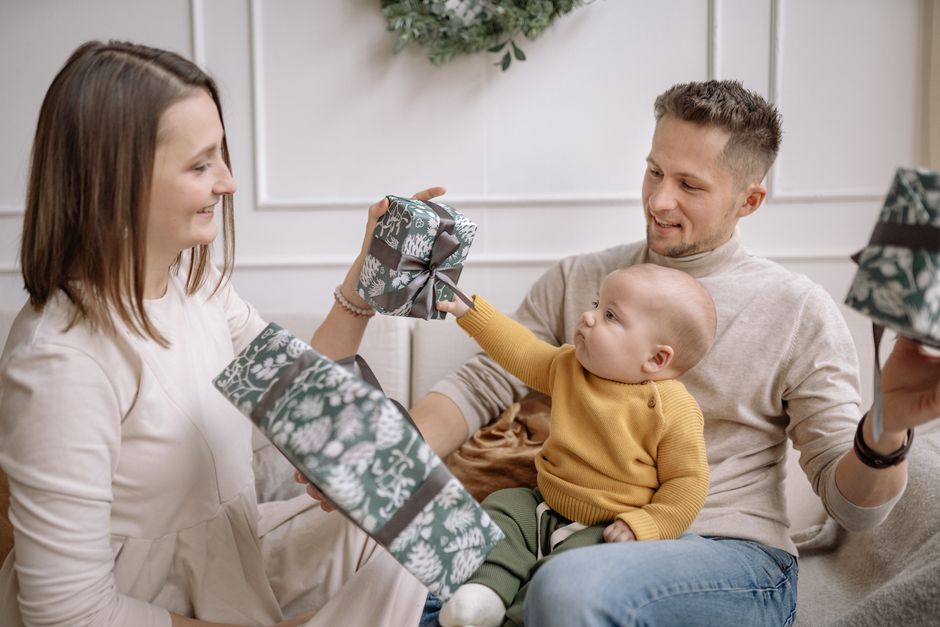 How to Choose a Meaningful Gift for a 1-Year-Old